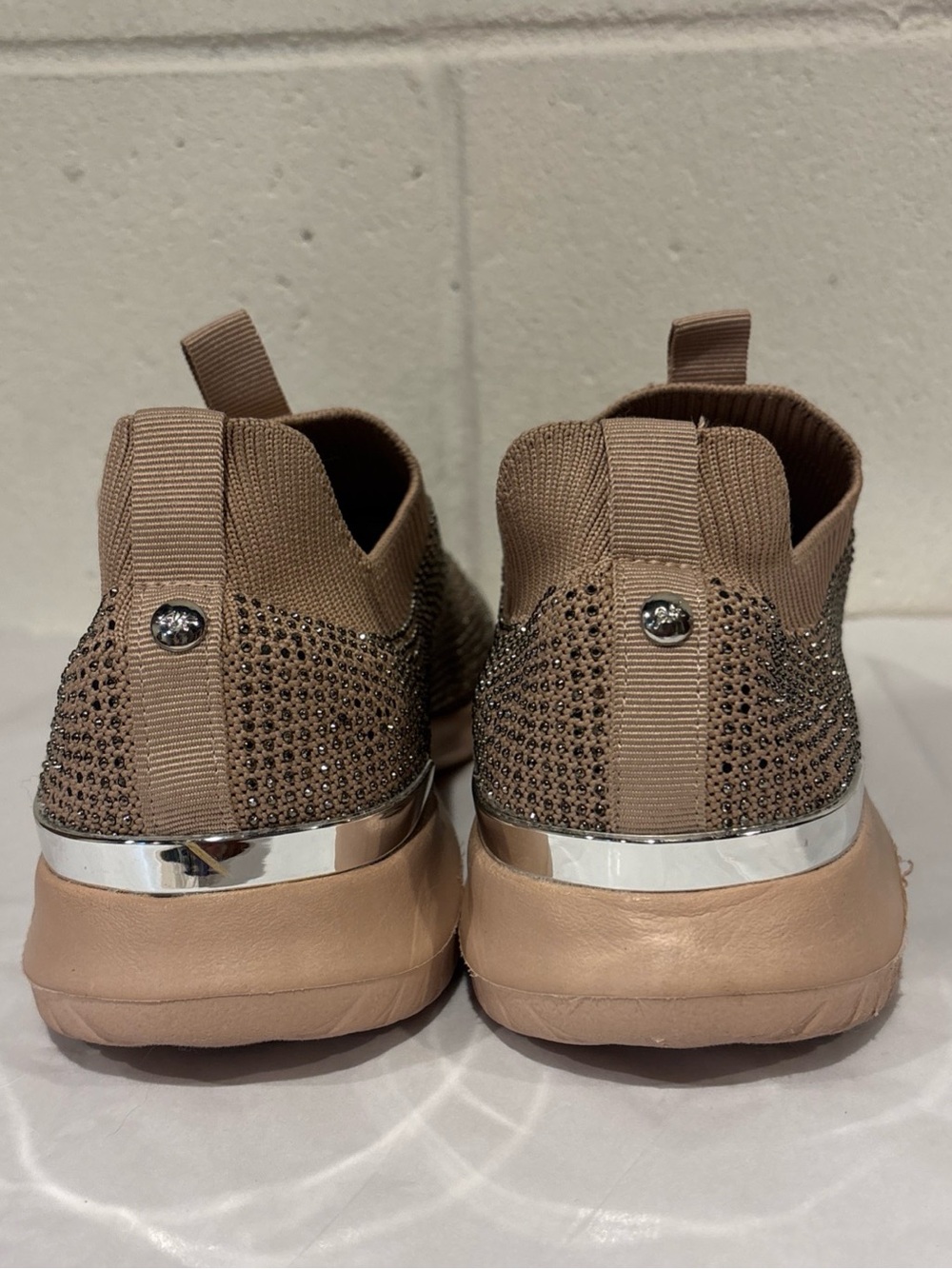 Anne Klein Myles casual shoes rose gold studded slip ons women’s 8.5 M - Picture 4 of 9